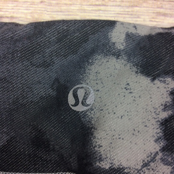 ❗️SOLD❗️Lululemon 4 Wunder Under Leggings - Picture 7 of 8